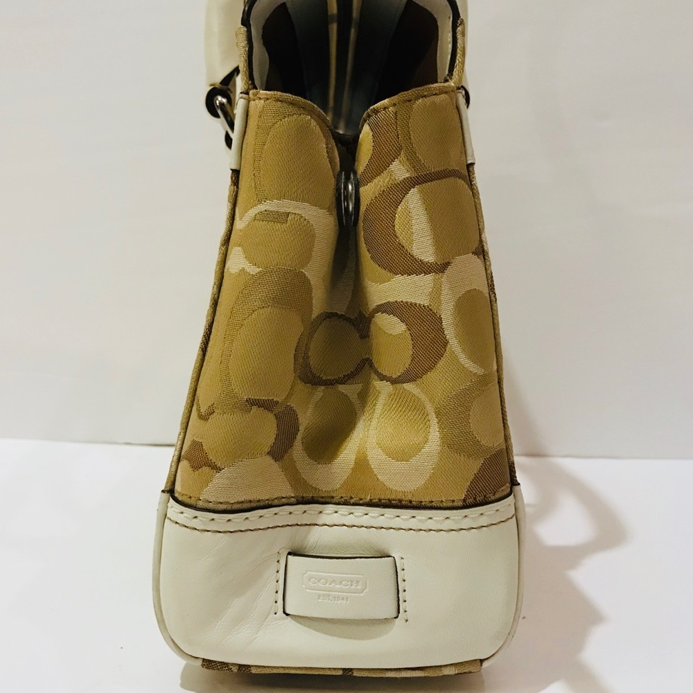 ๐2 for $80๐ Coach Hampton Ivory Optic Tote - Picture 5 of 8